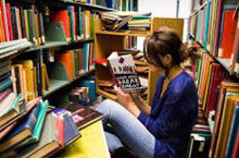 Gimcana a la biblioteca de  l'ETSAB