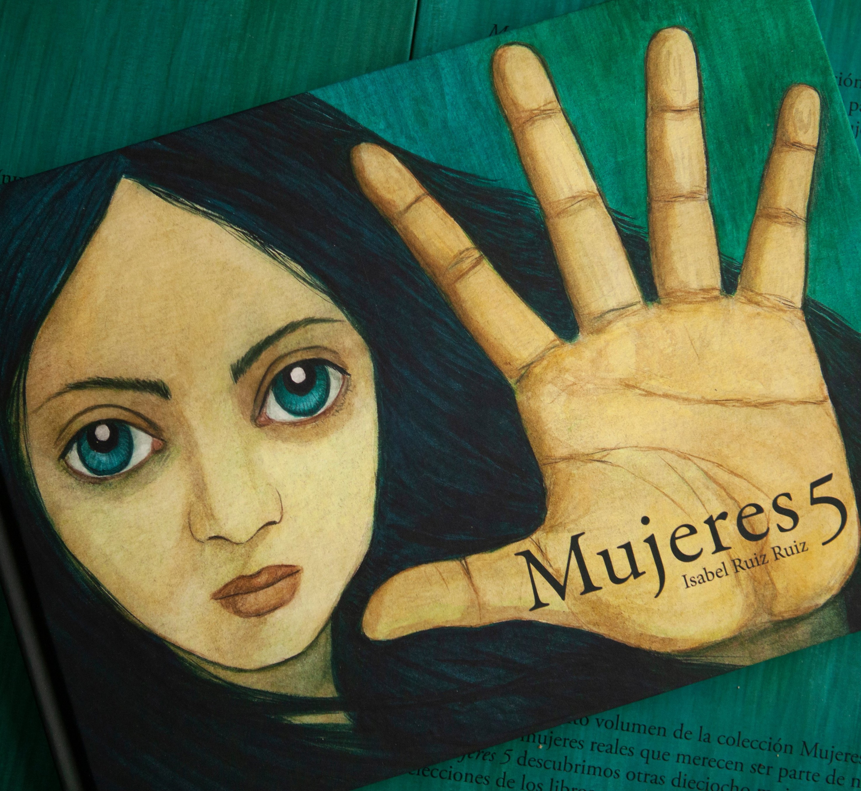 Mujeres 5 / Isabel Ruiz Ruiz