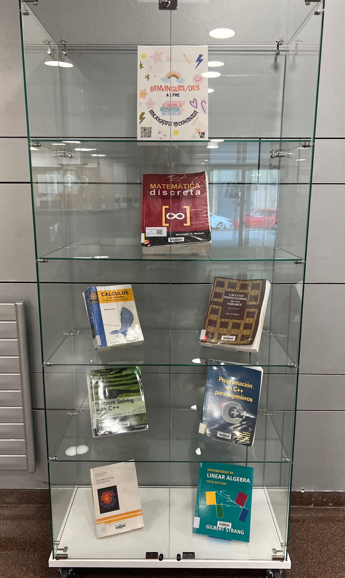 Bibliografia recomanada a la guia docent