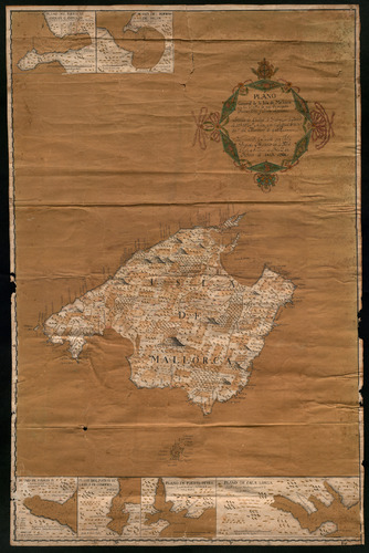 Plano general de la isla de Mallorca con los diseños de sus principales puertos, islas y sendas adyacentes situada la ciudad de Palma en la latitud de 39º, 33 min, 40s N, y en la longitud de 8º, 58 min, 36s del meridiano de Cádiz